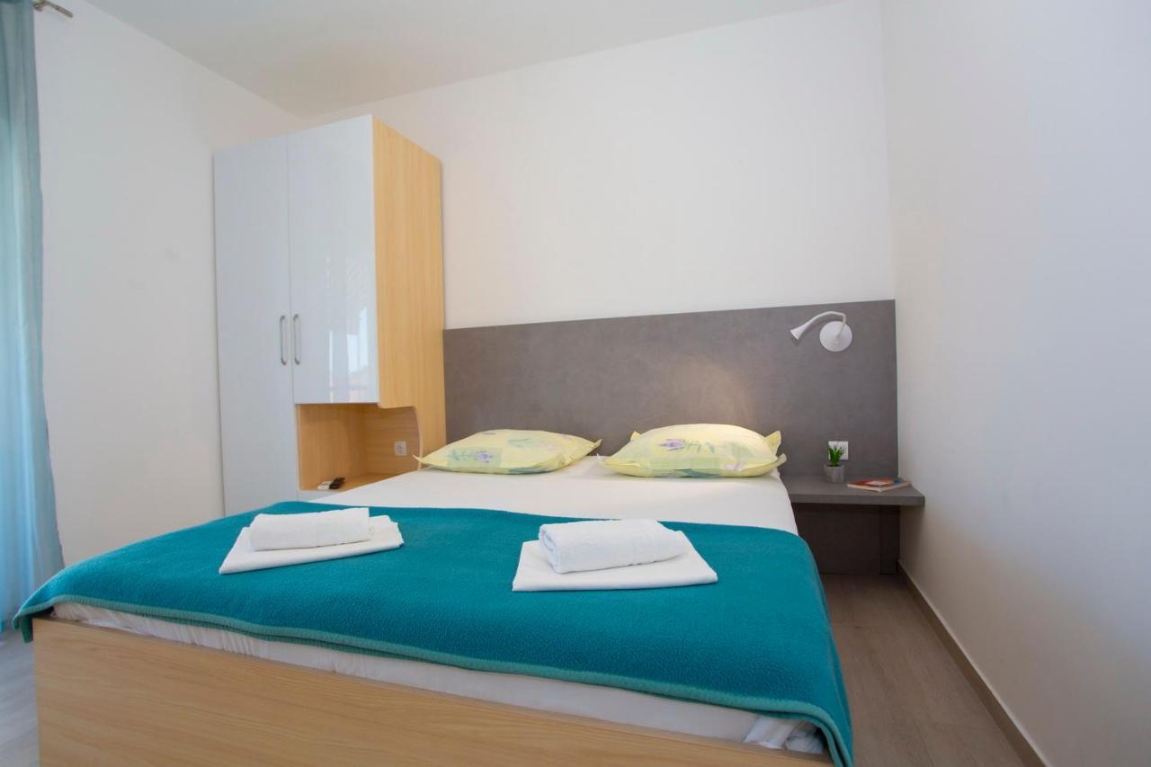 Apartments Loncar Tučepi Extérieur photo