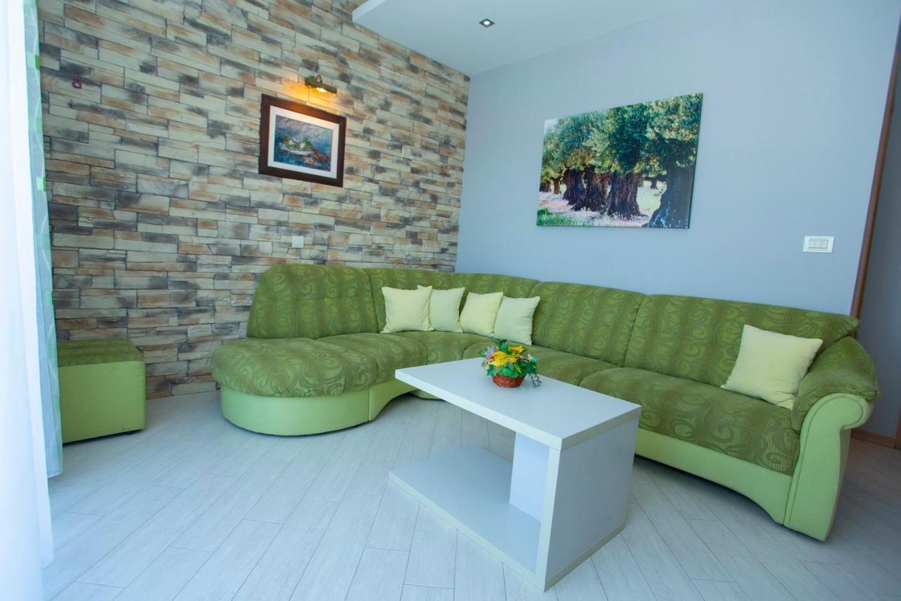 Apartments Loncar Tučepi Extérieur photo