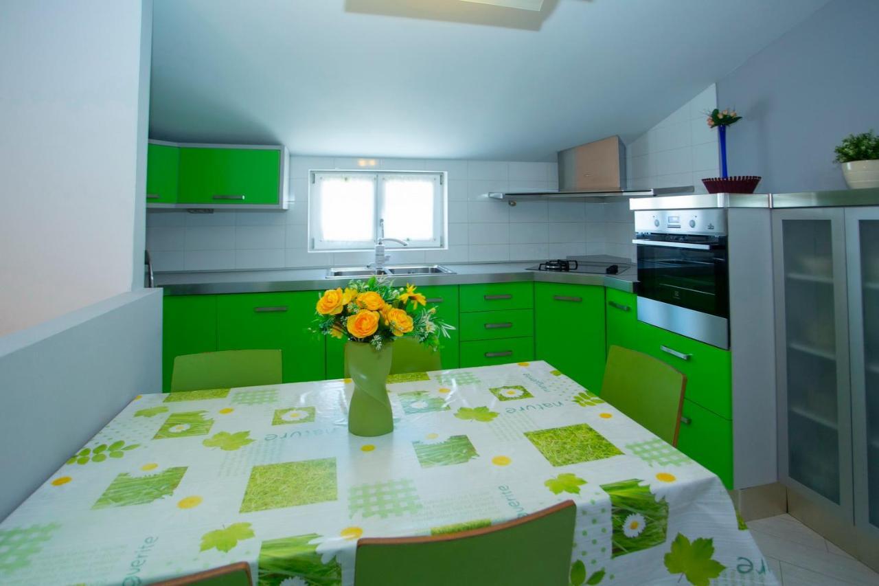 Apartments Loncar Tučepi Extérieur photo