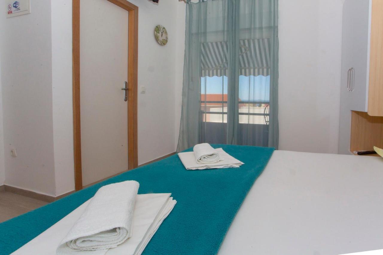 Apartments Loncar Tučepi Extérieur photo