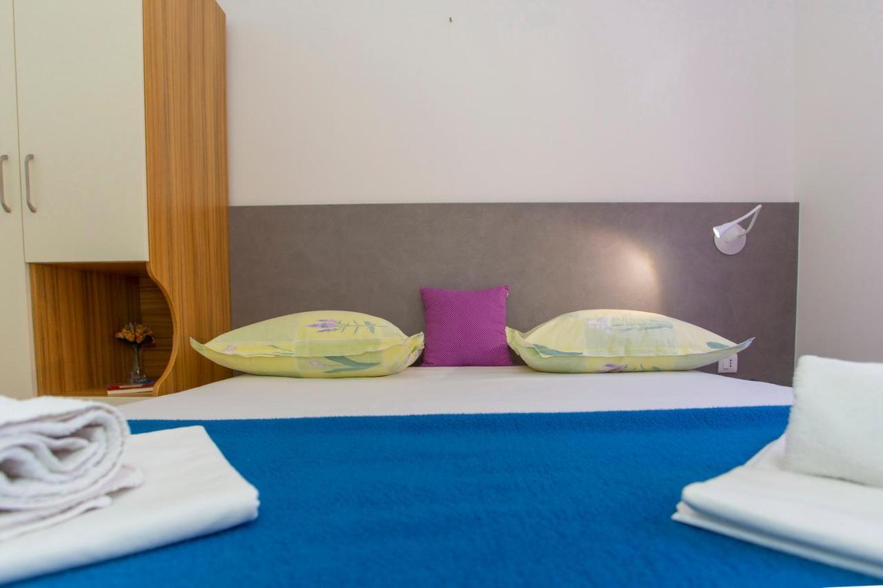 Apartments Loncar Tučepi Extérieur photo