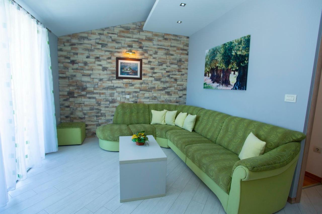 Apartments Loncar Tučepi Extérieur photo