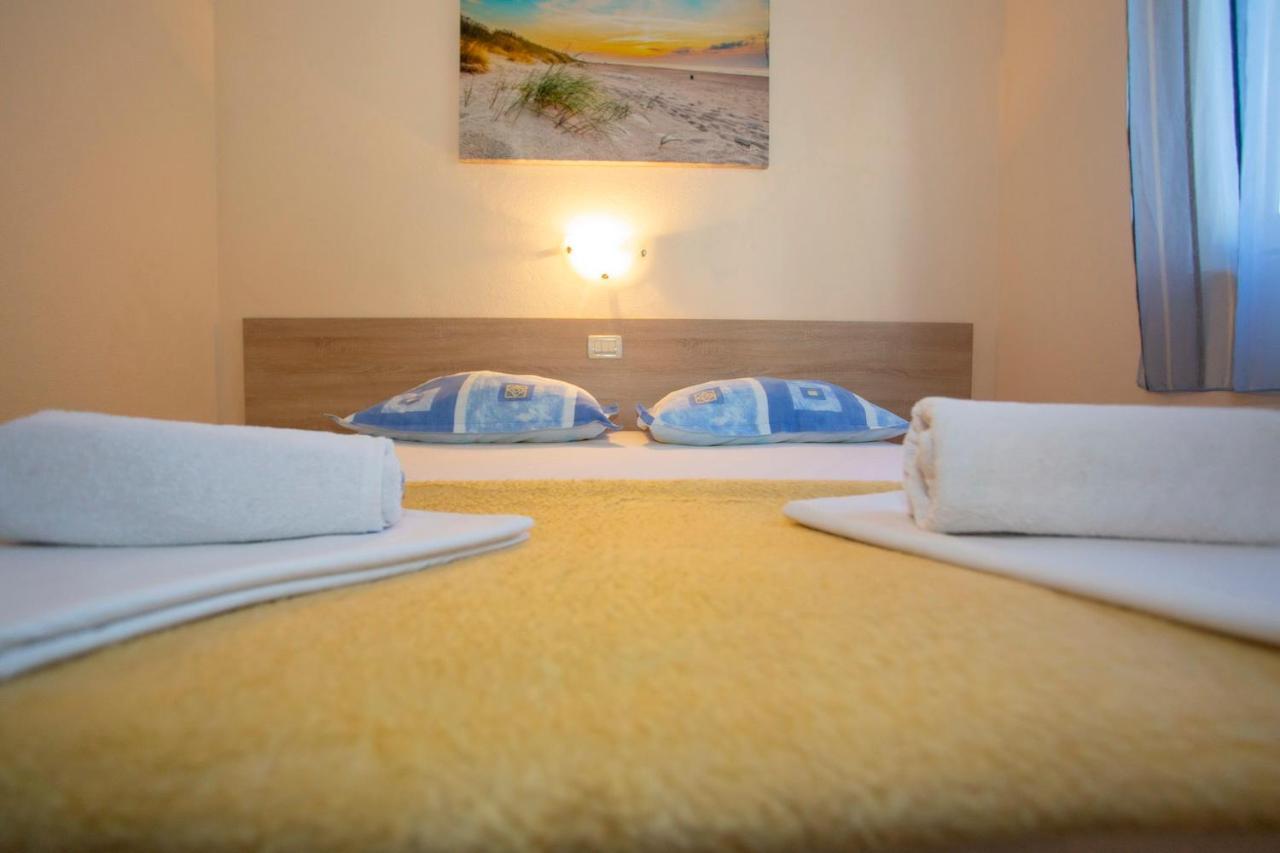 Apartments Loncar Tučepi Extérieur photo