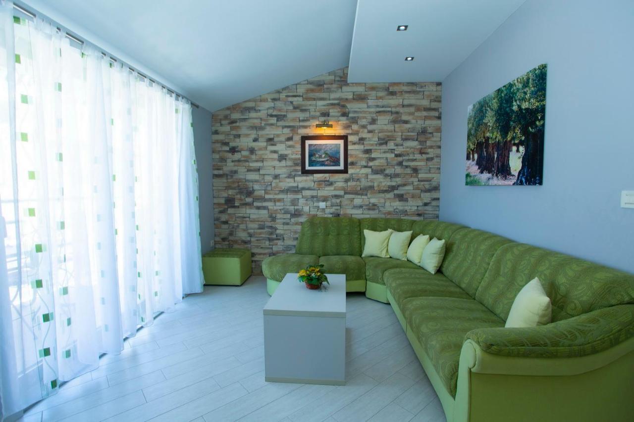 Apartments Loncar Tučepi Extérieur photo