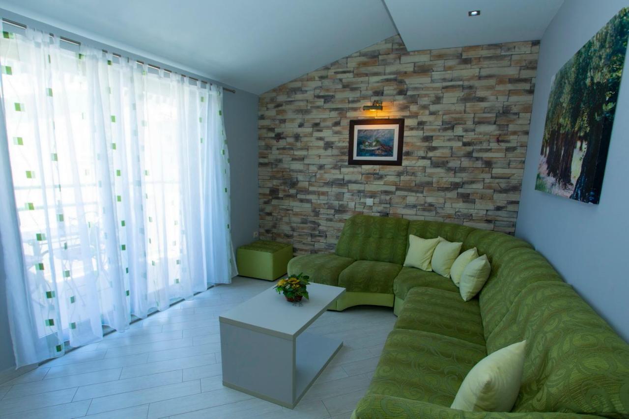 Apartments Loncar Tučepi Extérieur photo