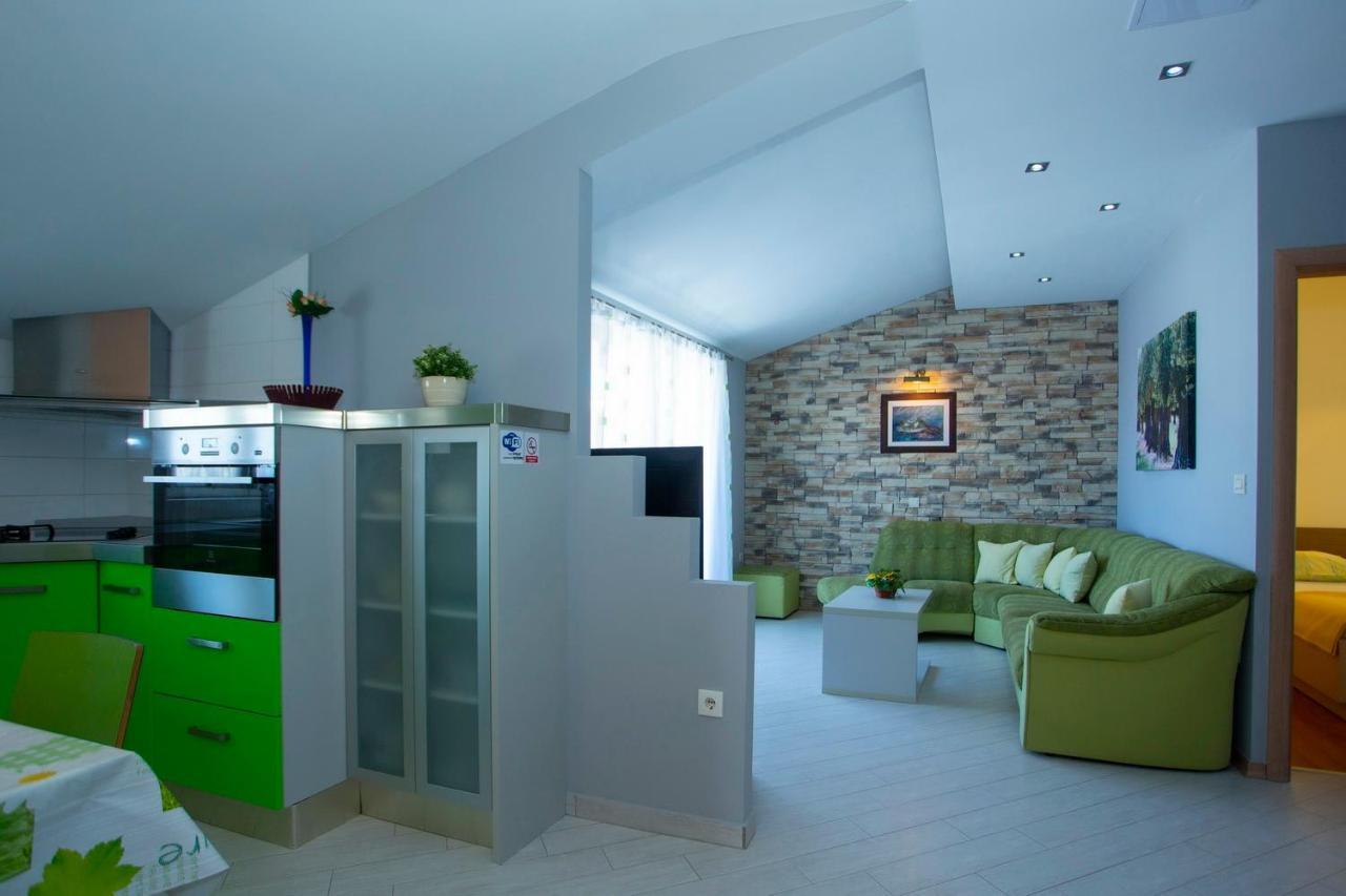 Apartments Loncar Tučepi Extérieur photo