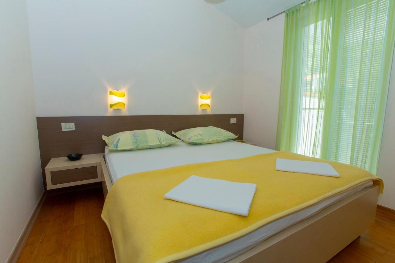 Apartments Loncar Tučepi Extérieur photo